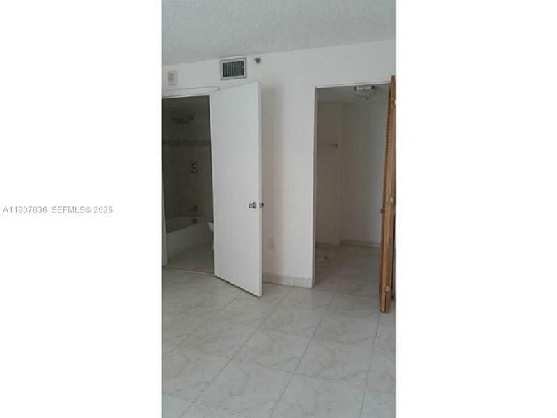 2457 Collins Ave, Unit 1002, Miami Beach, FL 33140 Photo