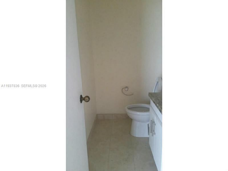 2457 Collins Ave, Unit 1002, Miami Beach, FL 33140 Photo