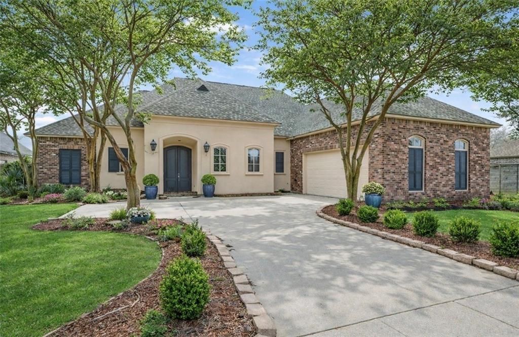 16816 WHITE SPRINGS Avenue, Baton Rouge, LA 70816