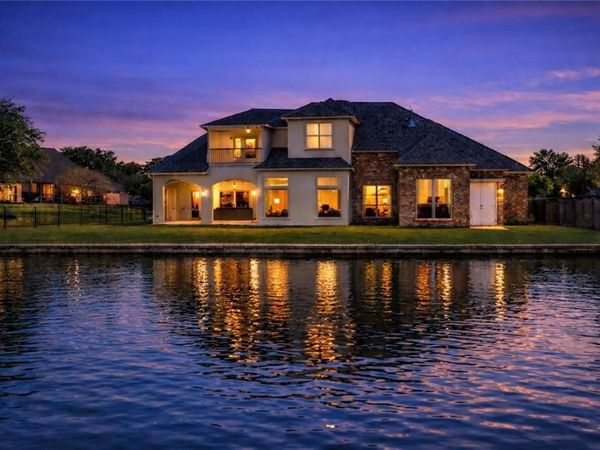 16816 WHITE SPRINGS Avenue, Baton Rouge, LA 70816