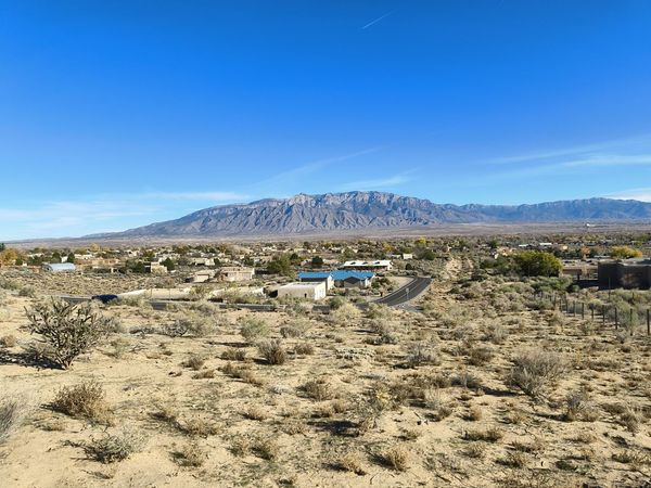 L58 Sagebrush dr, Corrales, NM 87048