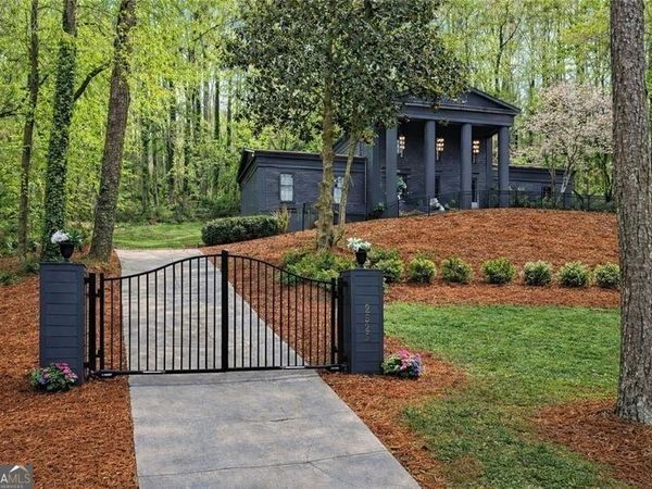 2525 Spalding Drive, Atlanta, GA 30350