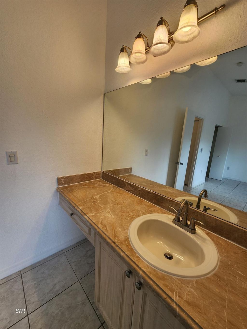 119 Hidden Court Road, Hollywood, FL 33023 Photo