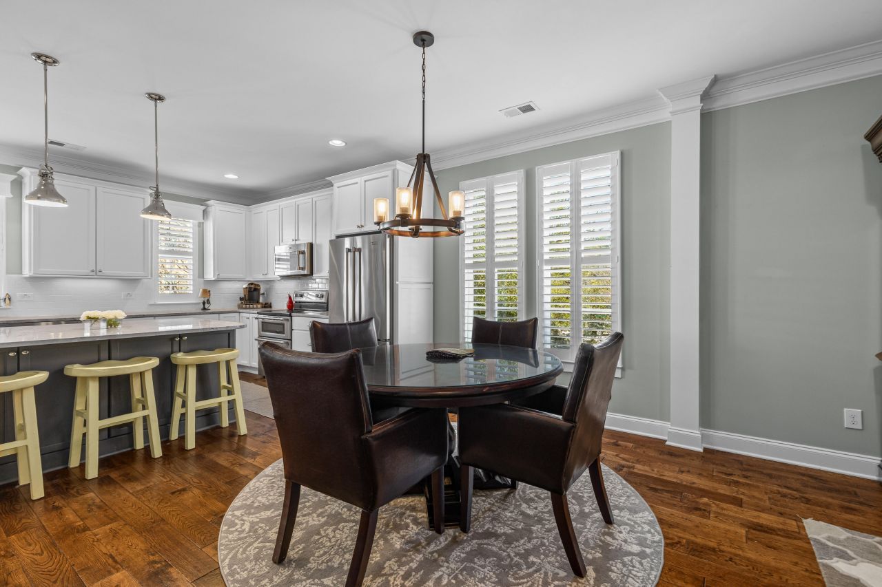 172 Slipper Shell Court Photo 11