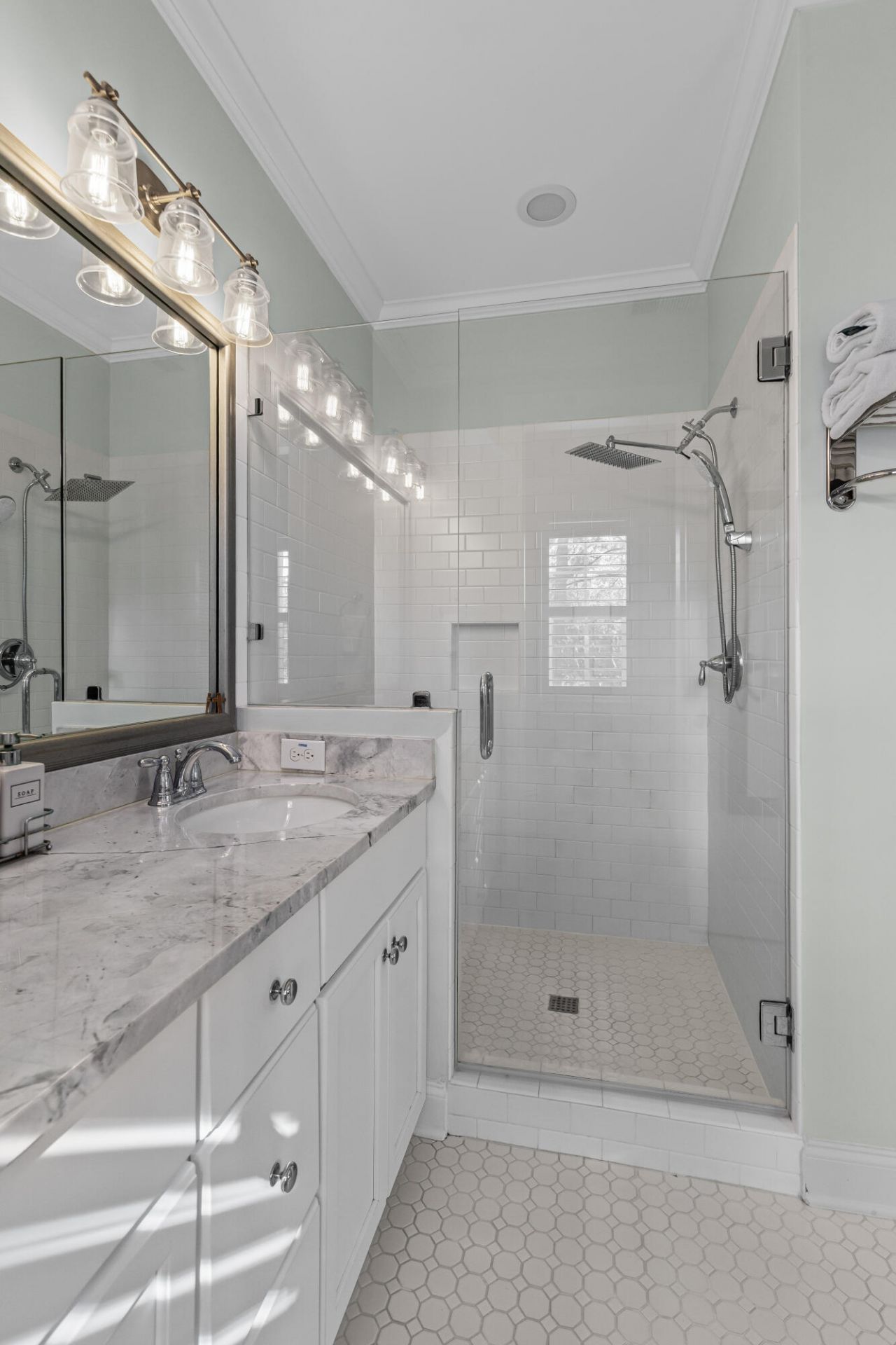 172 Slipper Shell Court Photo 20