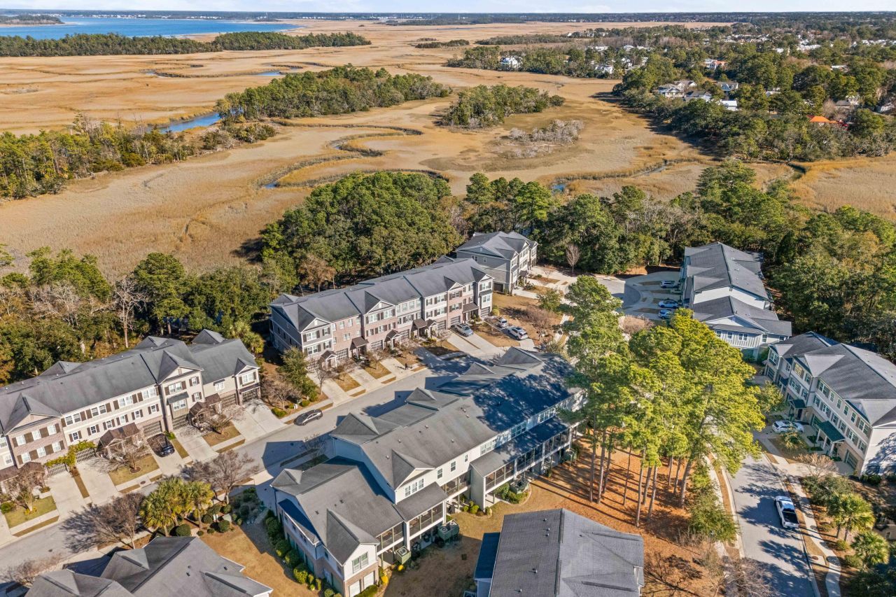 172 Slipper Shell Court Photo 33