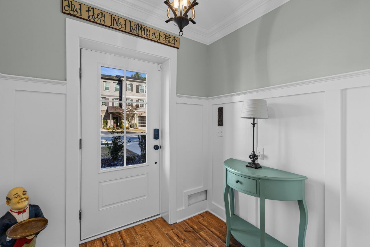 172 Slipper Shell Court Photo 5