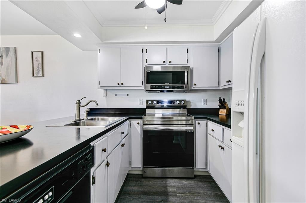 5755 Foxlake Dr, Unit G, North Fort Myers, FL 33917 Photo