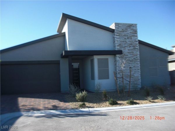 9751 Evergreen Pine Street , Las Vegas, NV 89166