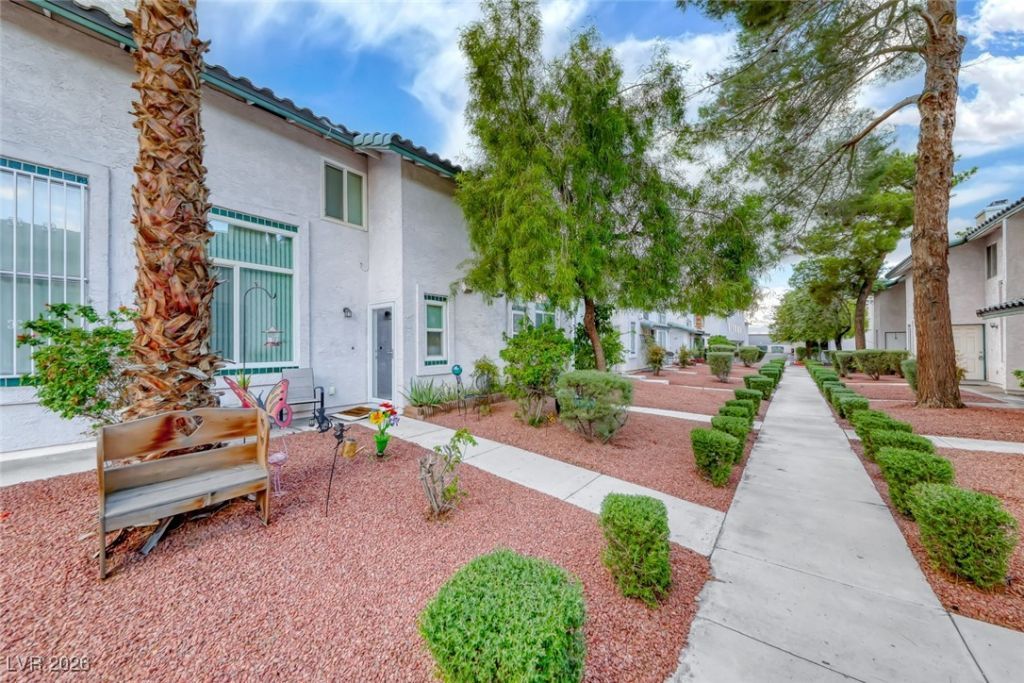 2461 Old Forge Lane, Unit 106, Las Vegas, NV 89121 Main Photo