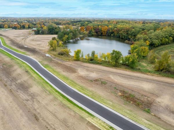 770 Beere Ln, Rochester, WI 53105