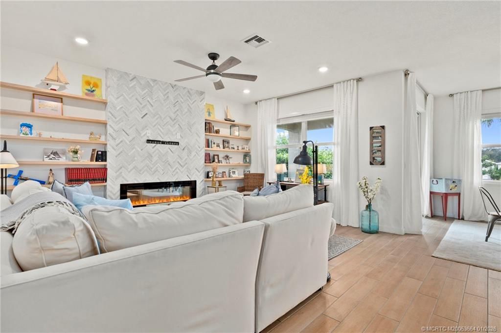 1610 NE Skyhigh Terrace, Jensen Beach, FL 34957 Photo