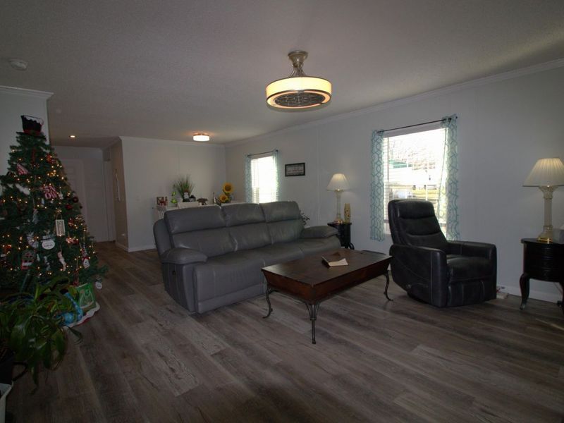 53 Locust Court, London, OH 43140 Photo 2