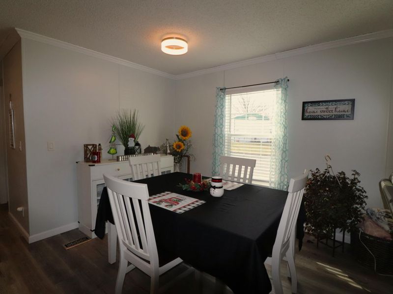 53 Locust Court, London, OH 43140 Photo 7