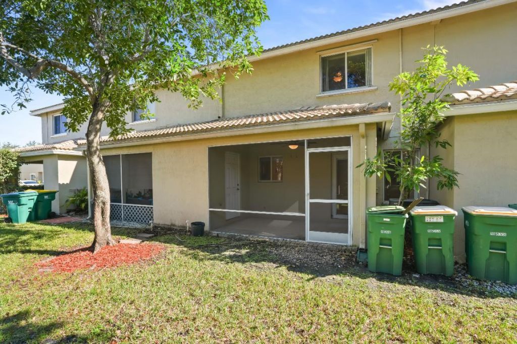 5961 London Lane, Tamarac, FL 33321 Photo