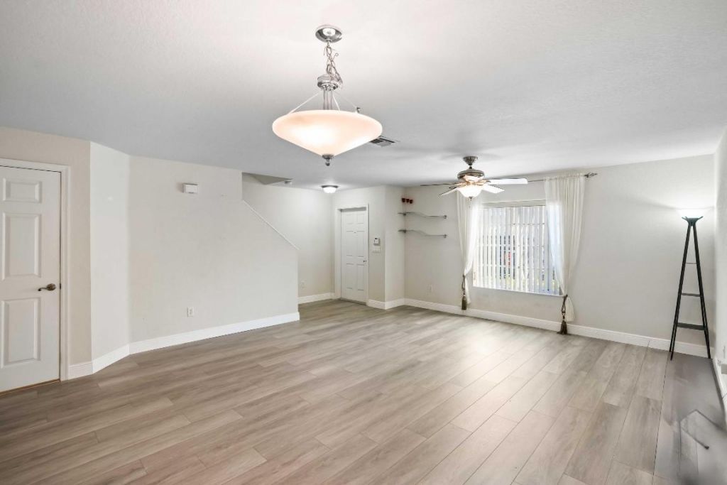 5961 London Lane, Tamarac, FL 33321 Photo