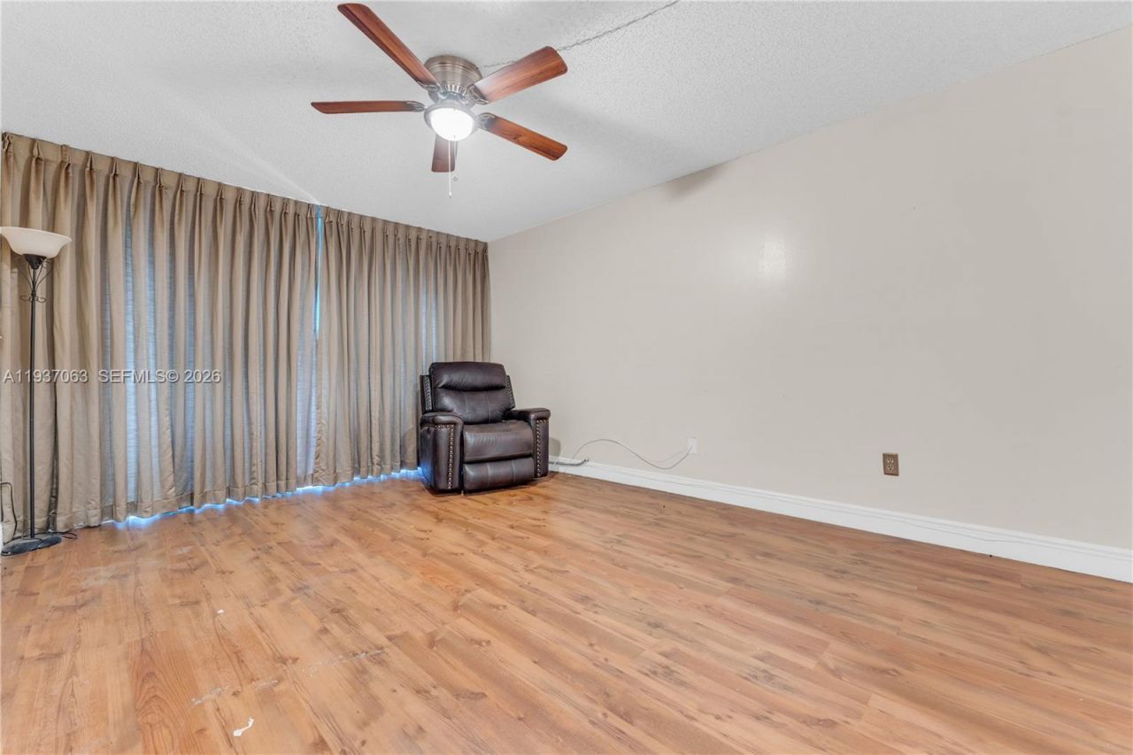 430 NW 214th St, Unit 103, Miami Gardens, FL 33169 Photo