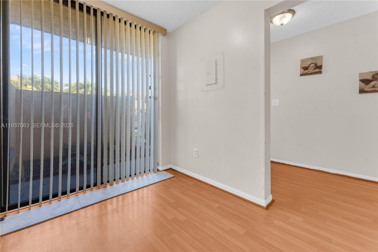 430 NW 214th St, Unit 103, Miami Gardens, FL 33169 Photo