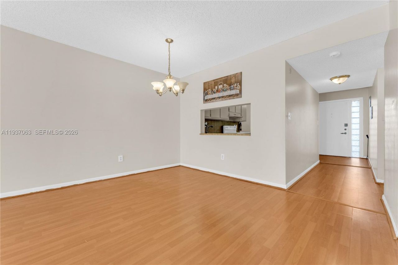 430 NW 214th St, Unit 103, Miami Gardens, FL 33169 Photo