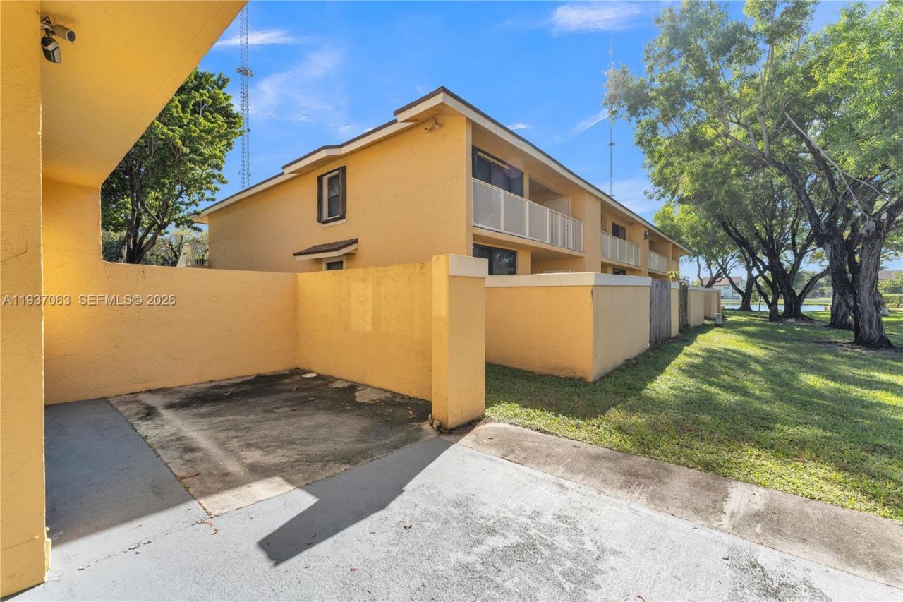 430 NW 214th St, Unit 103, Miami Gardens, FL 33169 Photo