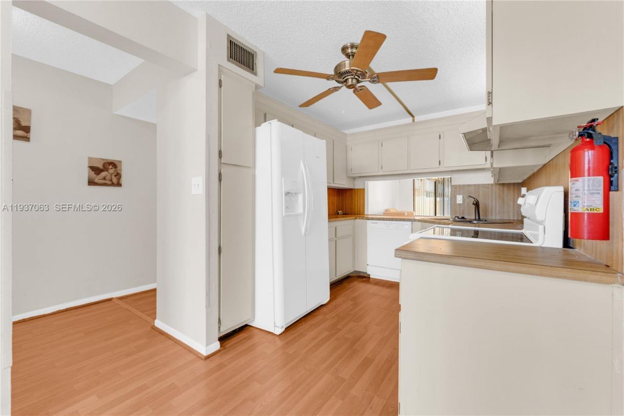 430 NW 214th St, Unit 103, Miami Gardens, FL 33169 Photo