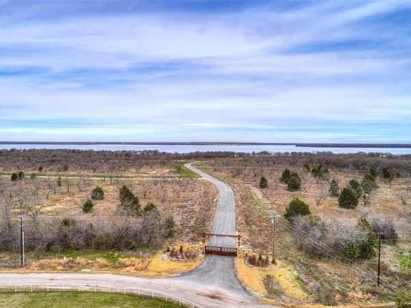 9060 W Shoreline Drive, Kemp, TX 75143