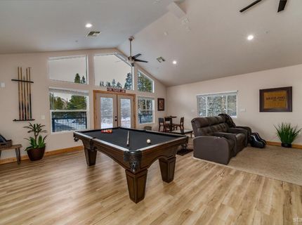 1232 Ute Street, South Lake Tahoe, CA 96150 Photo