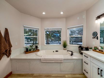 1232 Ute Street, South Lake Tahoe, CA 96150 Photo