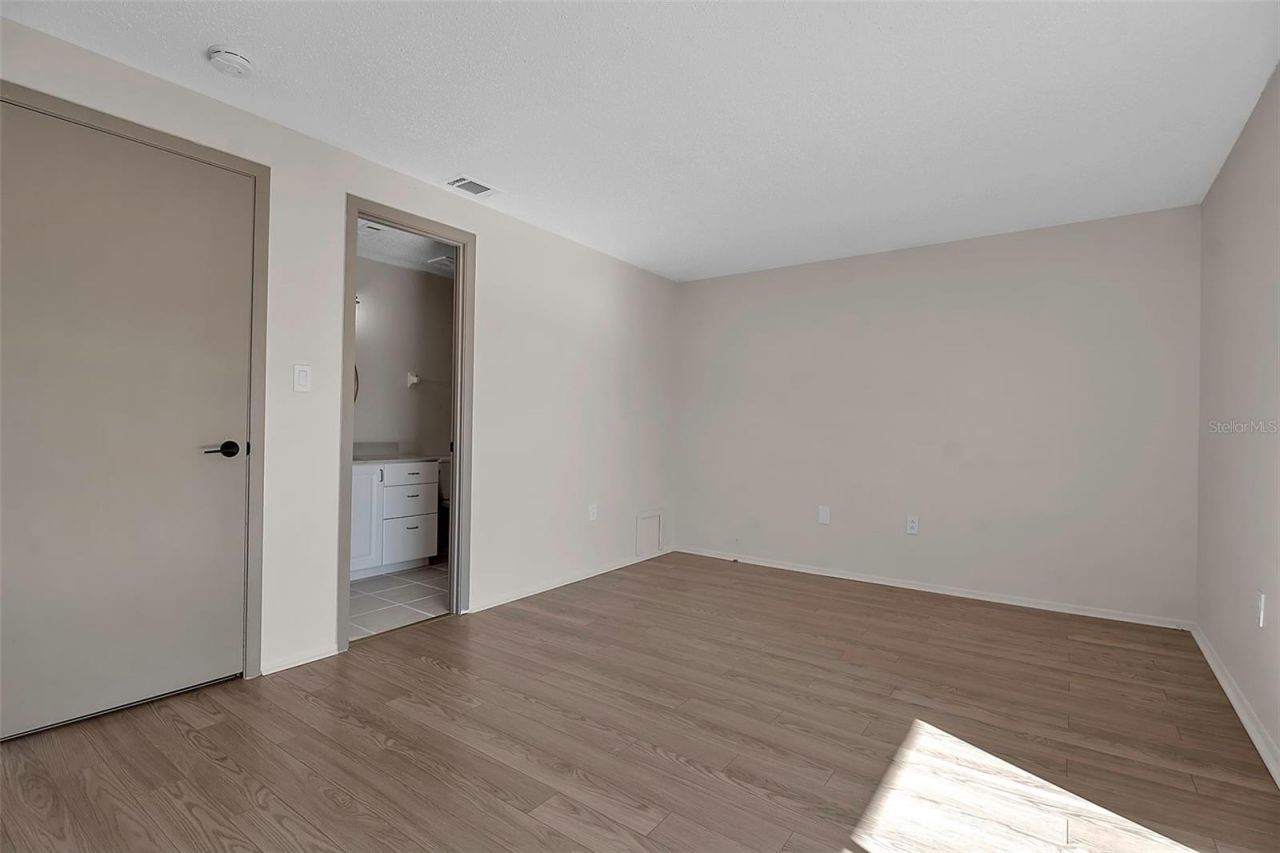 3212 Ramblewood Drive N, Unit 3212, Sarasota, FL 34237 Photo