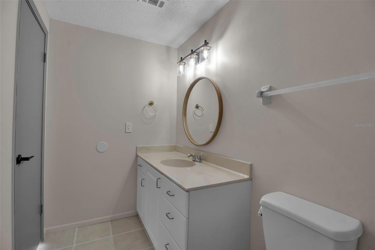 3212 Ramblewood Drive N, Unit 3212, Sarasota, FL 34237 Photo