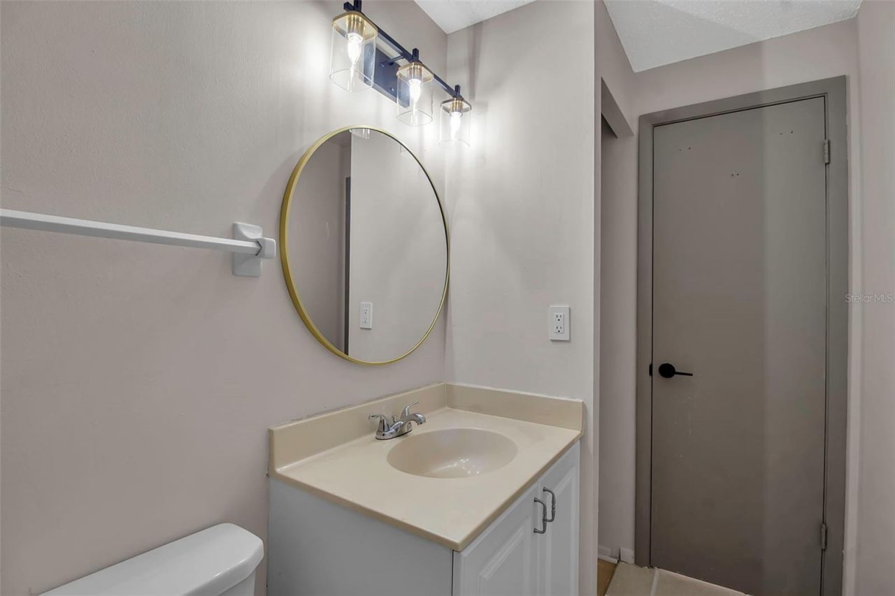 3212 Ramblewood Drive N, Unit 3212, Sarasota, FL 34237 Photo