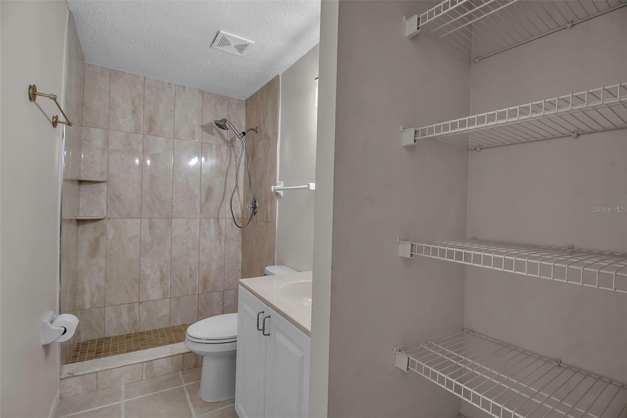 3212 Ramblewood Drive N, Unit 3212, Sarasota, FL 34237 Photo