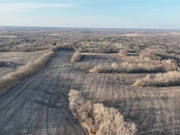 7610 Hoover Road, Platte City, MO 64089