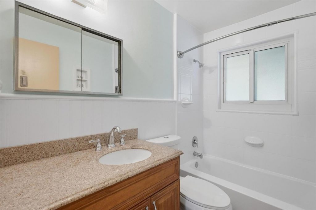 4700 SW 34th Avenue, Fort Lauderdale, FL 33312 Photo