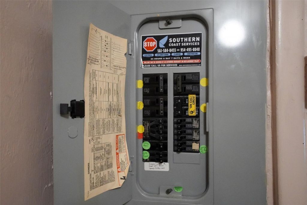 4700 SW 34th Avenue, Fort Lauderdale, FL 33312 Photo