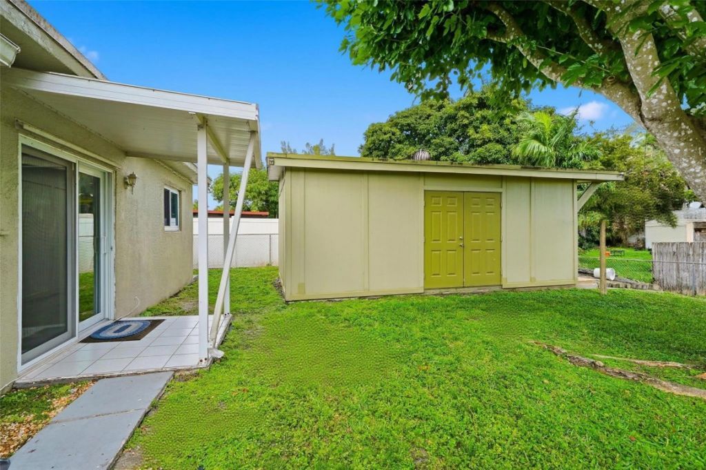 4700 SW 34th Avenue, Fort Lauderdale, FL 33312 Photo