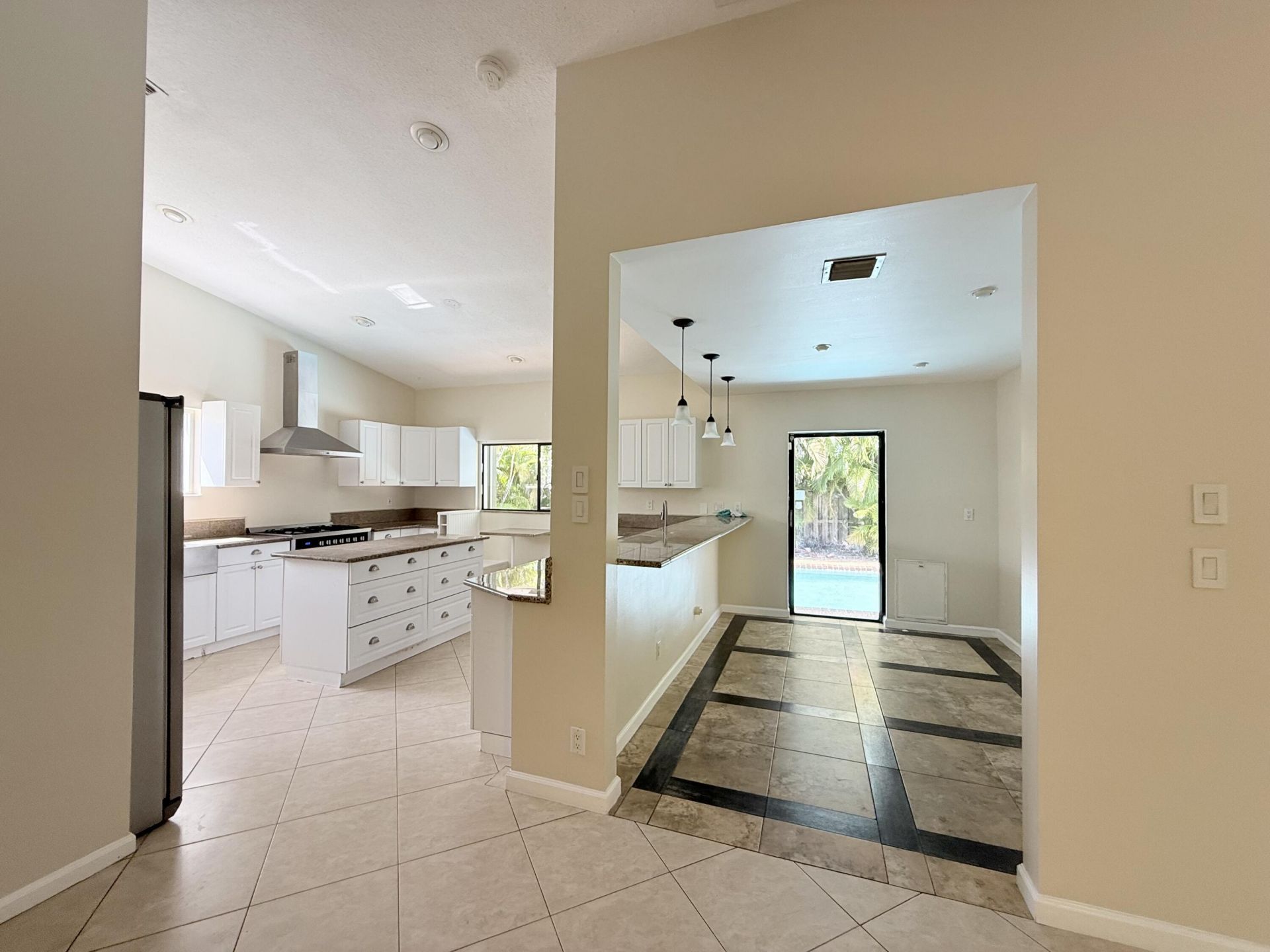 71 Laredo Lane, Boca Raton, FL 33487 Photo