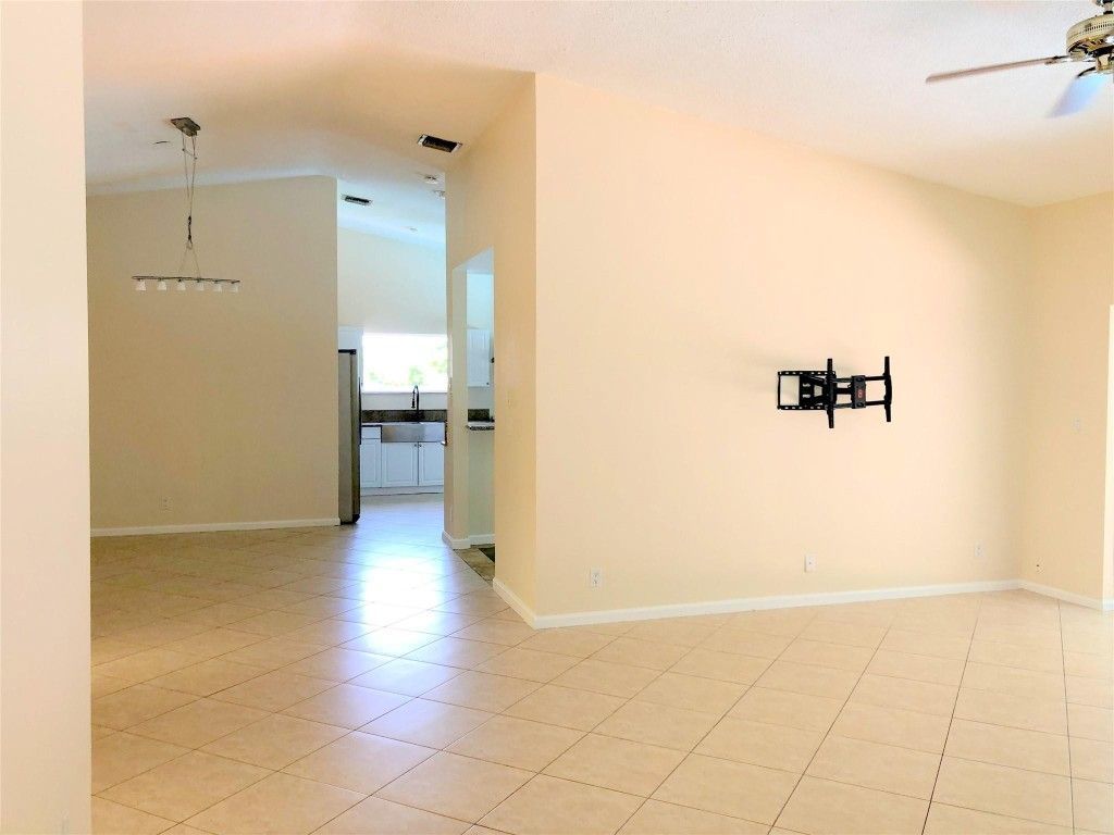 71 Laredo Lane, Boca Raton, FL 33487 Photo
