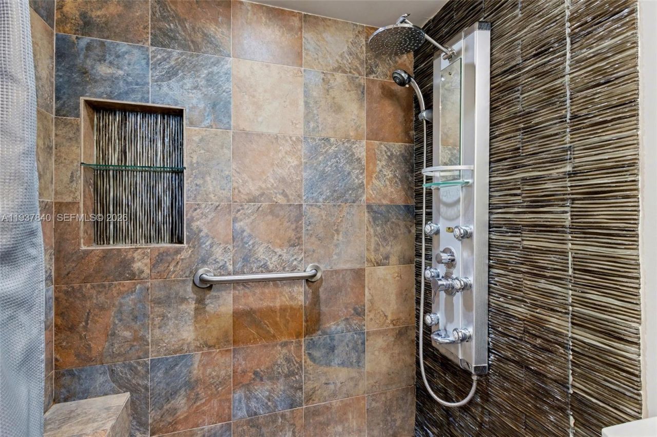 6650 Royal Palm Blvd, Unit 204C, Margate, FL 33063 Photo