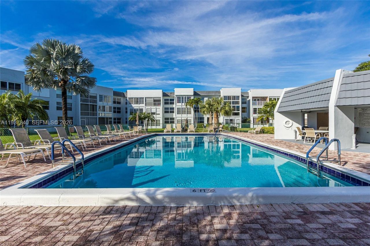 6650 Royal Palm Blvd, Unit 204C, Margate, FL 33063 Photo