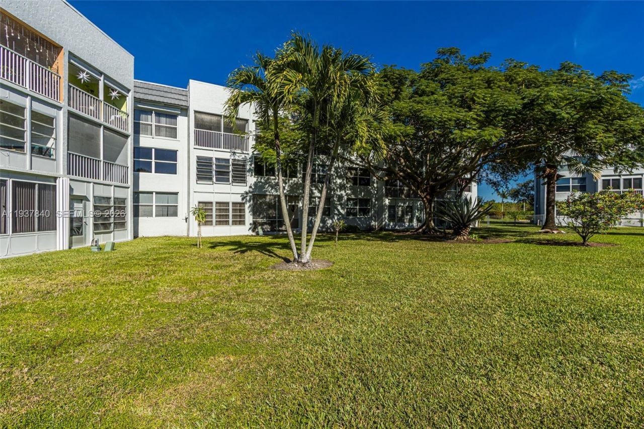 6650 Royal Palm Blvd, Unit 204C, Margate, FL 33063 Photo