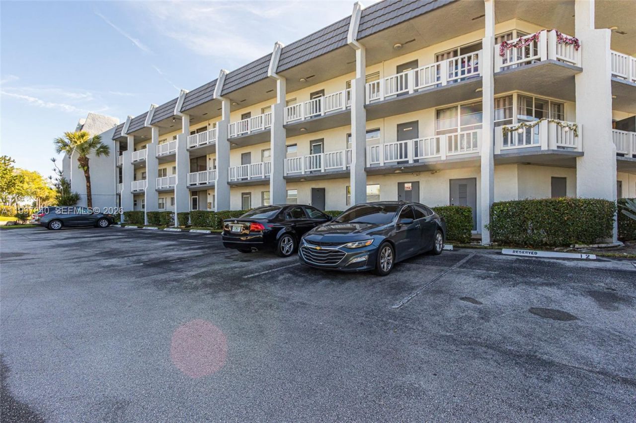 6650 Royal Palm Blvd, Unit 204C, Margate, FL 33063 Photo