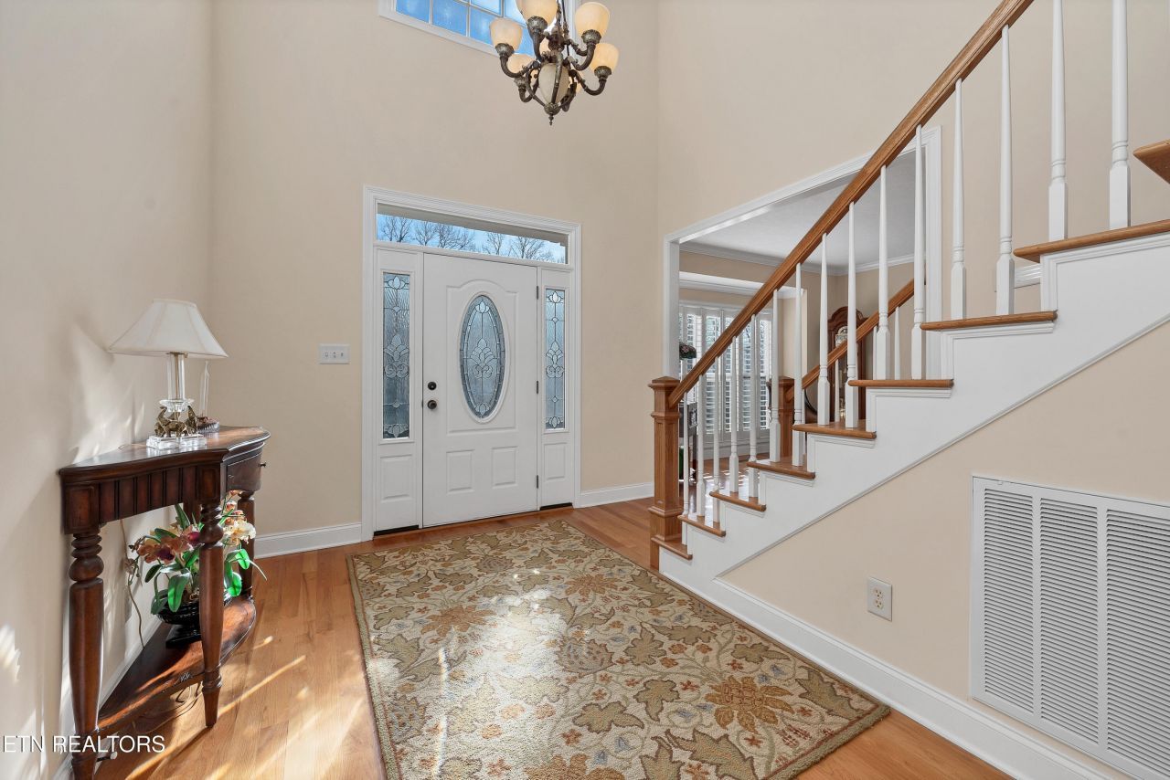 8833 Ebenezer Oaks Lane, Knoxville, TN 37922 Main Photo