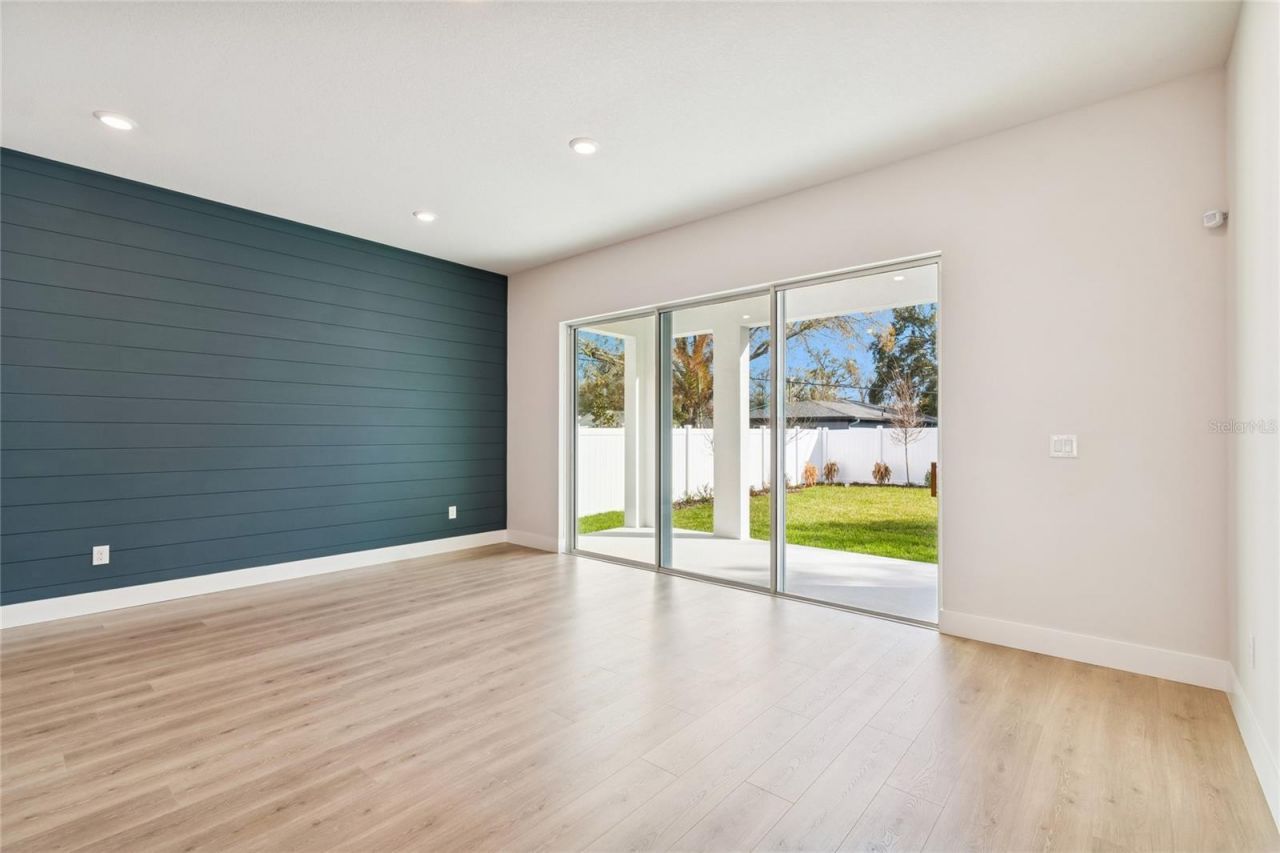 1104 W Ohio Avenue, Tampa, FL 33603 Photo