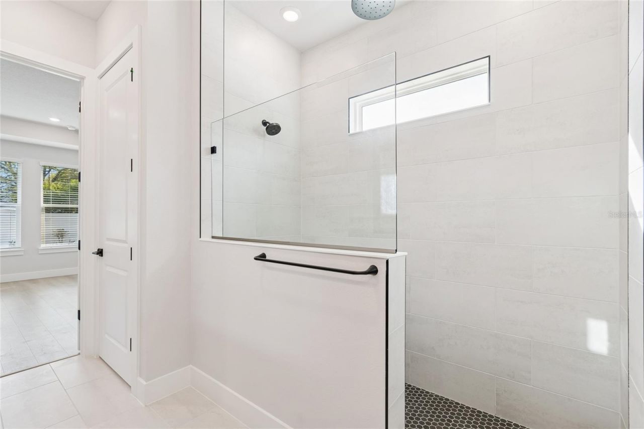 1104 W Ohio Avenue, Tampa, FL 33603 Photo