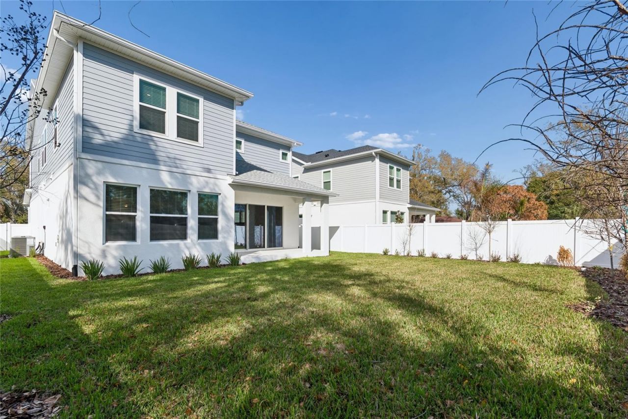 1104 W Ohio Avenue, Tampa, FL 33603 Photo