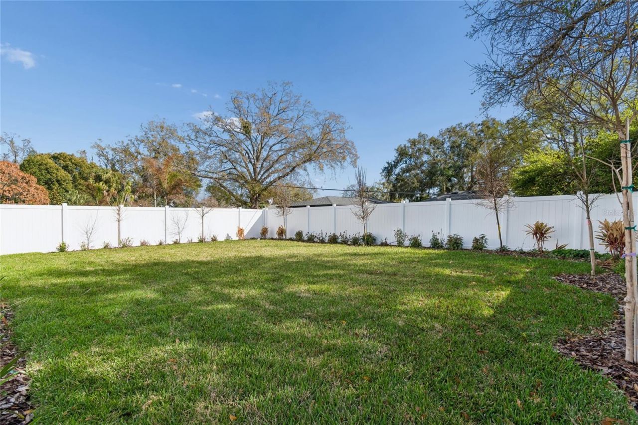 1104 W Ohio Avenue, Tampa, FL 33603 Photo