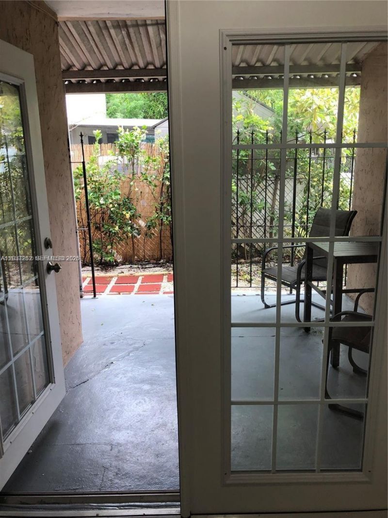 6530 W 2nd Ct, Unit 1, Hialeah, FL 33012 Photo