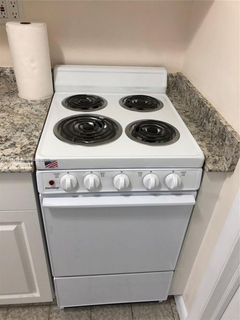 6530 W 2nd Ct, Unit 1, Hialeah, FL 33012 Photo