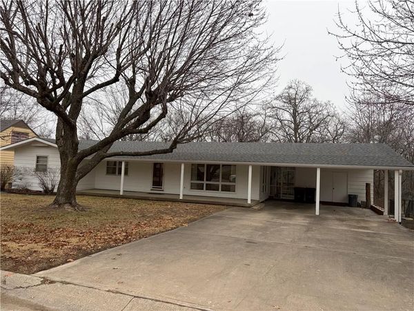 707 Laurel Drive, Warrensburg, MO 64096